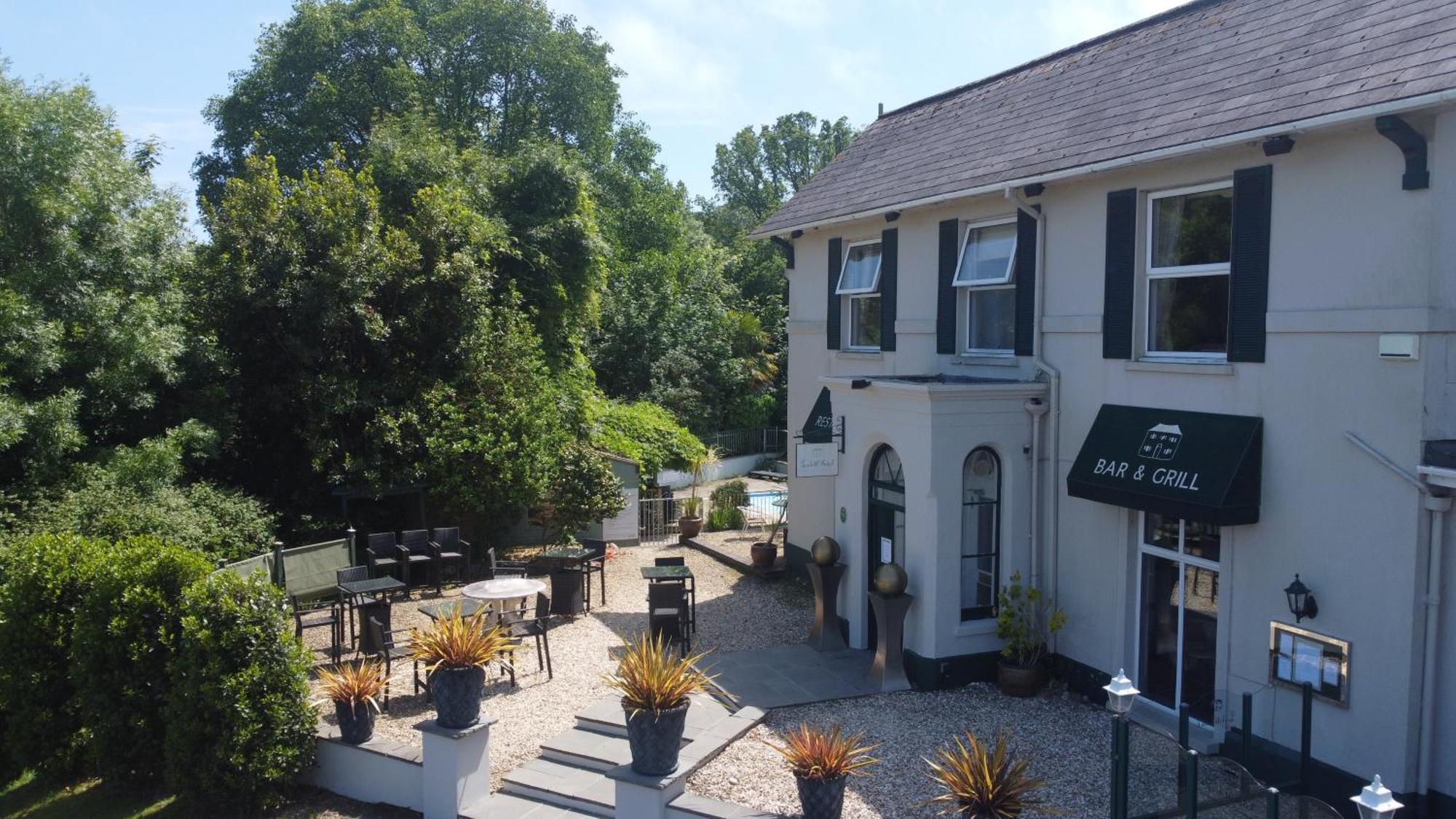 Fernhill Hotel Λάιμ Ρέγκις Εξωτερικό φωτογραφία
